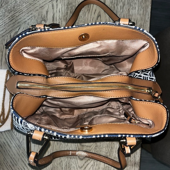 Anne Klein Geometric Logo Tote Bag with Cardholder - Picture 7 of 11